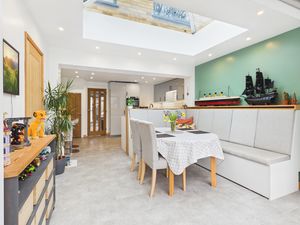 Dining Room- click for photo gallery